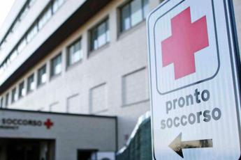 Dal medico di base al pronto soccorso, la sanità pubblica che resiste (e quella che si è arresa)