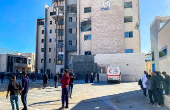 Gaza, Oms: “Ospedali come campi di battaglia, Israele fermi raid”