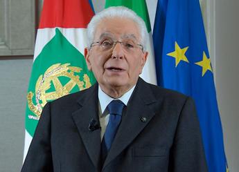 Mattarella, il discorso di fine anno: “Speranza nel futuro deve diventare realtà”