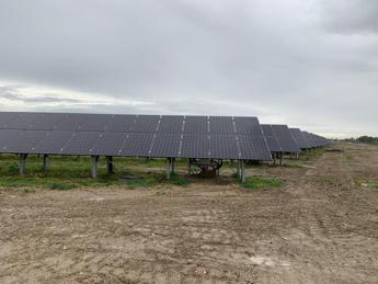 Adr inaugura l’impianto Solar Farm, 55mila pannelli lungo 2,5 km