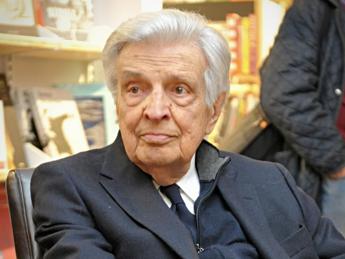 E’ morto Furio Colombo, il giornalista aveva 94 anni