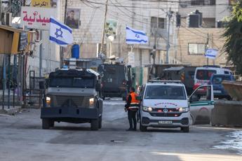 Israele, operazione a Jenin: caccia ai terroristi, infrastrutture nel mirino