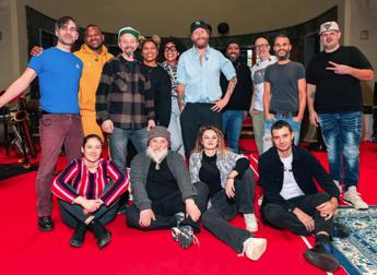 Jovanotti presenta la band del PalaJova tour: “Vi faremo impazzire!”