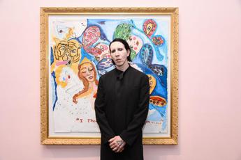 Marylin Manson, cadono le accuse di violenza domestica