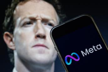 Meta licenzia 3.600 dipendenti. Zuckerberg: “Via chi produce meno”