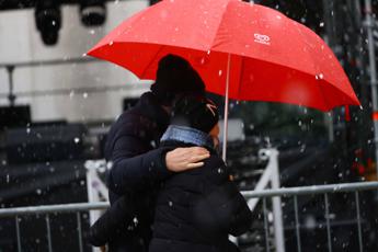 Temporali, gelo e neve: allerta meteo al Centro-Sud. Scuole chiuse in molti Comuni