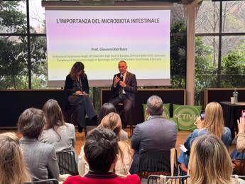 Disturbi intestinali per metà italiani ma 60% non sa cos’è il microbiota