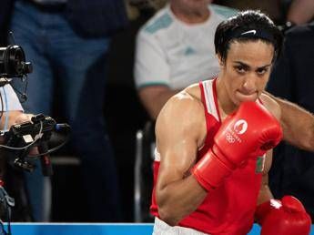 Imane Khelif esclusa dai Mondiali di boxe femminile: “Non soddisfa i criteri di ammissibilità”