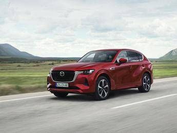 Mazda CX-60 2025: evoluzione del piacere di guida