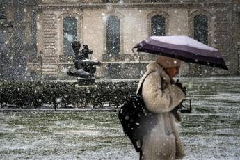 Meteo, torna la neve fino in pianura: in arrivo due cicloni ‘guasta’ weekend