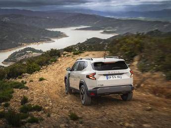 DACIA Duster 4X4: l’essenza del fuoristrada compatto