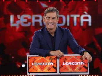 Eredità, speciale ‘viva l’amore’ stasera 15 marzo: le coppie vip in gara