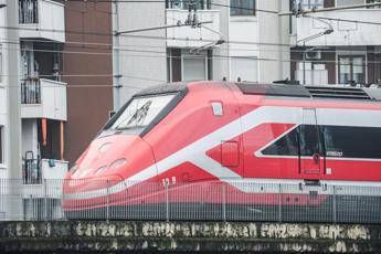 Sciopero generale oggi 8 marzo: stop e disagi per treni, aerei e autostrade