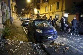 Terremoto Campi Flegrei, scossa 4.4: trema Napoli, notte di paura