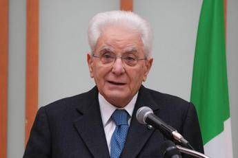 Ucraina, Mattarella: “Prematuro parlare di invio militari italiani”